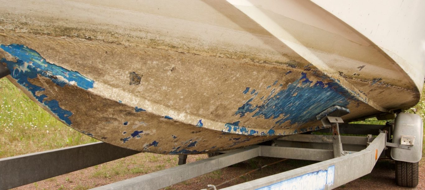 Rumpfschaden am Boot